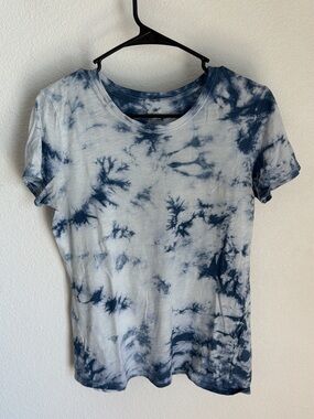 PINK Victoria's Secret Navy and White Tie-Dye Short Sleeve Tee